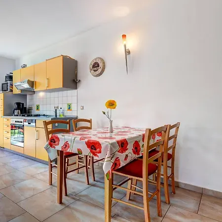 Ferienwohnung Karlshagen شقة *